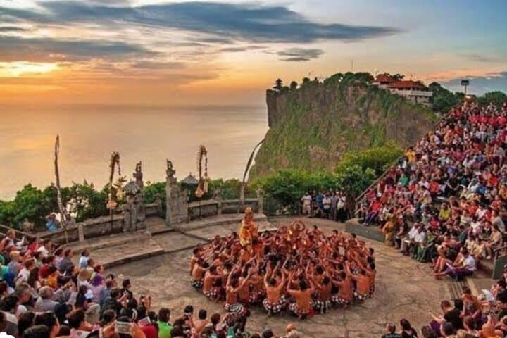 Uluwatu Temple Kecak & Sunset Half-Day: Cliffside Culture Near Kuta photo 2