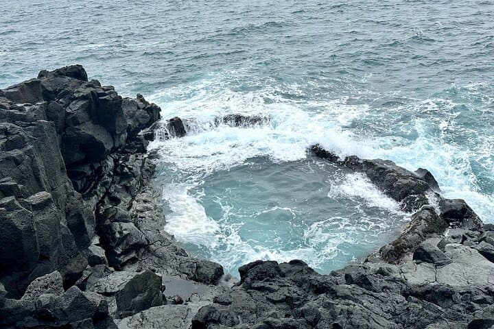 Reykjanes Peninsula Private Tour: Bridge Between Continents, Geothermal Fields & Coastal Cliffs photo 4