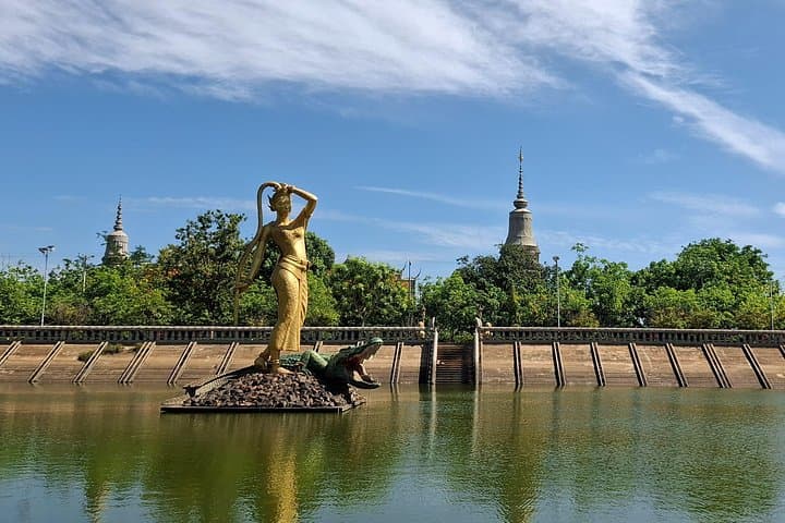 Oudong Mountain: Climb Cambodia's Royal Hill of Stupas photo 3