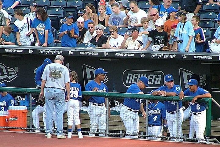 Kauffman Stadium: Kansas City Royals Game & Tailgate Guide photo 2