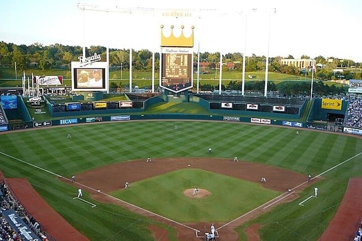 Kauffman Stadium: Kansas City Royals Game & Tailgate Guide photo 6