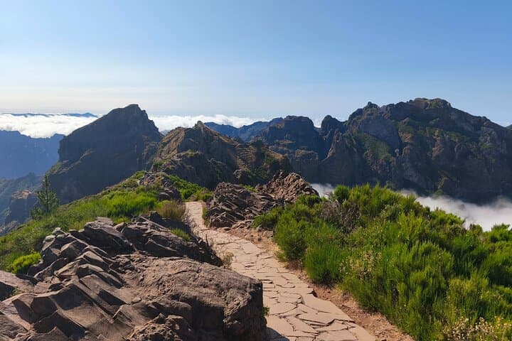 Sunset Hike to Pico do Arieiro: PR1 Stairway to Heaven at Dusk photo 6