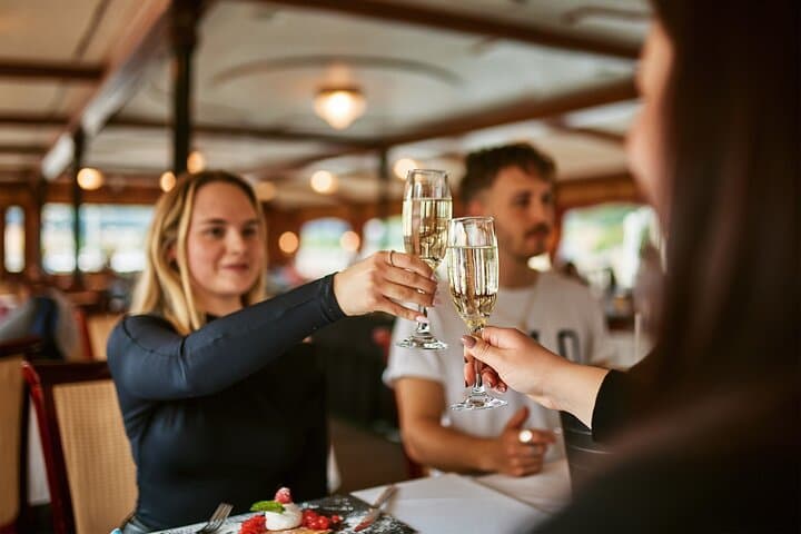 Bottomless Brunch Cruise on the Danube: Prosecco, Parliament & Views in Budapest photo 4