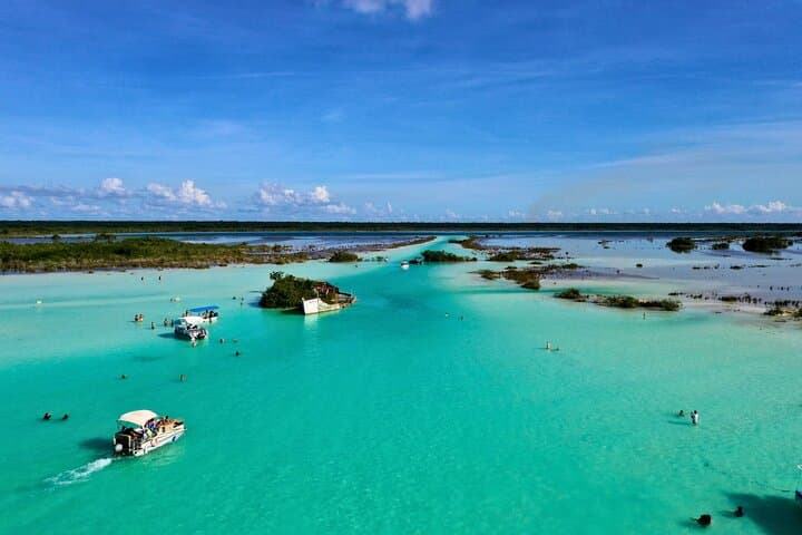 Bacalar Legends and Colors: Full-Day Lagoon Tour from Tulum photo 3
