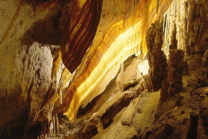 Drach Caves and Cuevas dels Hams Day Trip — Mallorca’s Underground Lakes and Coastal Charm photo 6