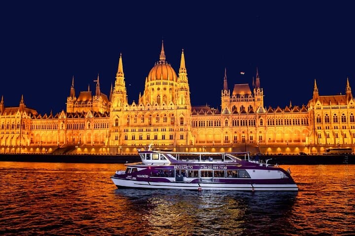 Budapest Danube Audio Guide Cruise — Day, Sunset & Night Views photo 3