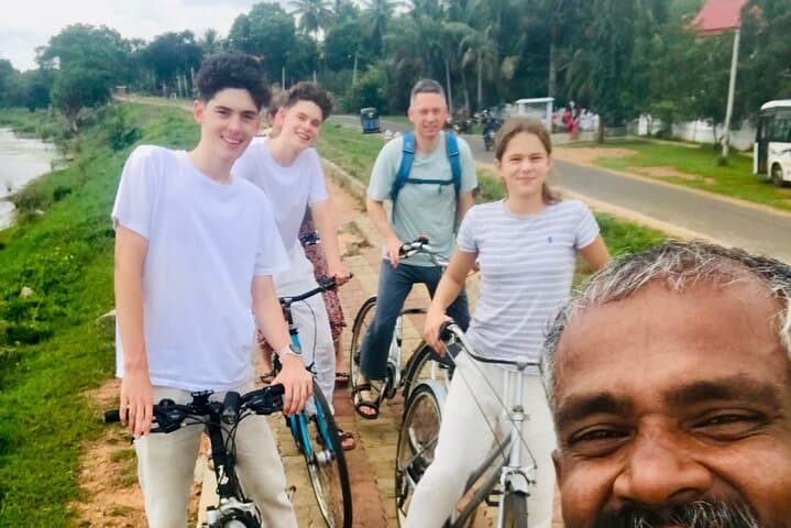 Anuradhapura Heritage Mountain Bike Tour — 10 km Loop Through Ancient Temples photo 2