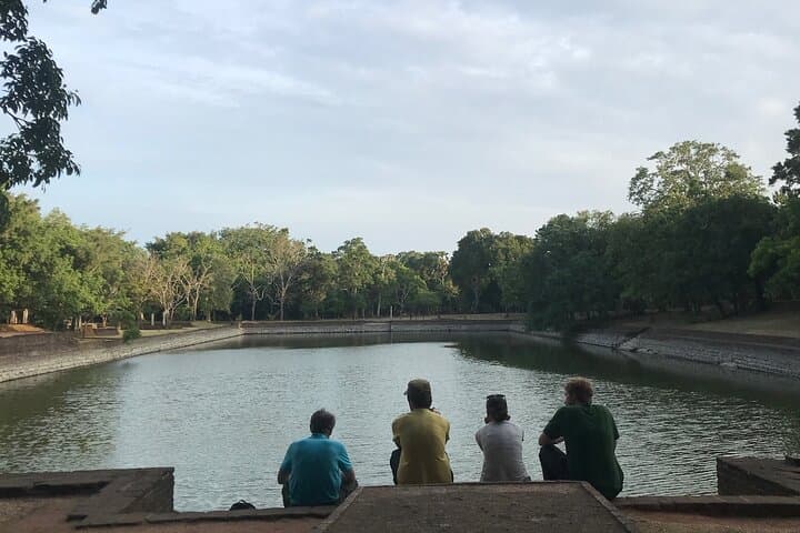 Anuradhapura Heritage Mountain Bike Tour — 10 km Loop Through Ancient Temples photo 4