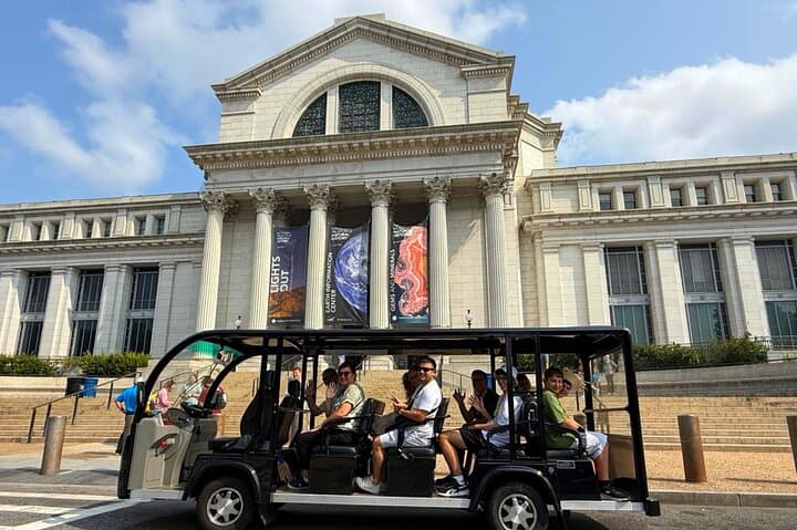 DC Monuments & History E-Cart Tour — 2-Hour Guided Monuments Route photo 6