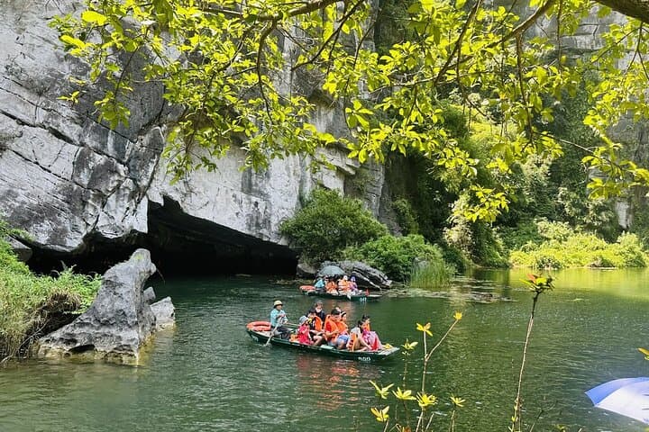 Hoa Lu to Tam Coc Luxury Day Tour — Limestone Karsts, Ancient Temples & Bamboo Boat photo 1