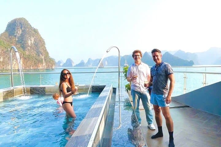 Halong & Lan Ha Bay Luxury Day Cruise with Kayak, Cave Visit & Gourmet Lunch photo 4