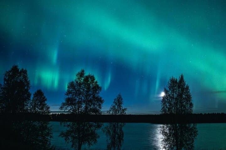 Private Northern Lights Hunt and Photography Experience in Rovaniemi photo 3