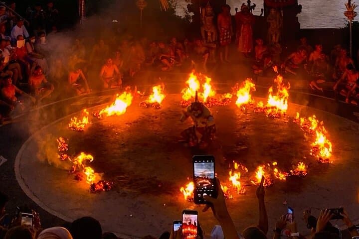 Uluwatu Temple & Kecak Dance: Cliffside Culture, Beaches & Sunset photo 2