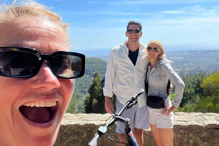Explore Lisbon by E-Bike: Hidden Gems and Local Secrets on a 4-Hour Tour photo 3