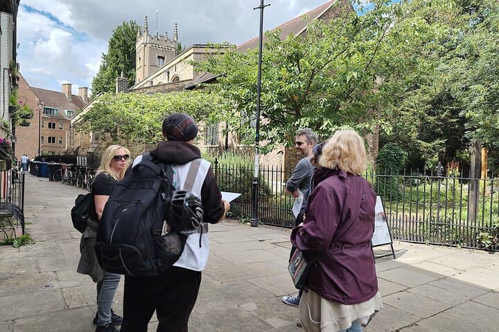 almost-complete-history-walking-tour-old-town-cambridge photo 2