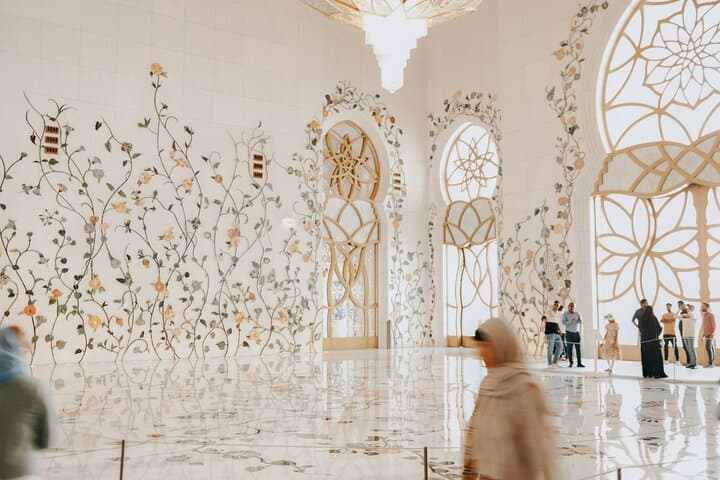 Abu Dhabi Day Tour from Dubai — Sheikh Zayed, Corniche & Heritage Stops photo 3