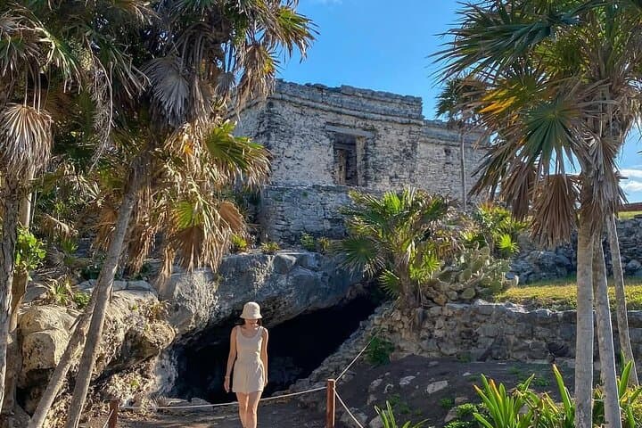 Tulum Ruins & Casa Tortuga Cenotes: Deluxe Day Trip from Cancun photo 2