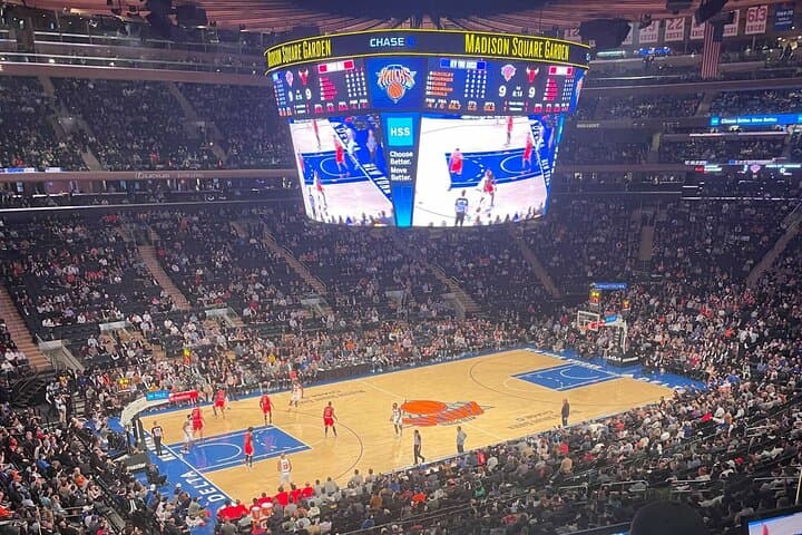 New York Knicks Game at Madison Square Garden — Live NBA Experience & Practical Tips photo 4