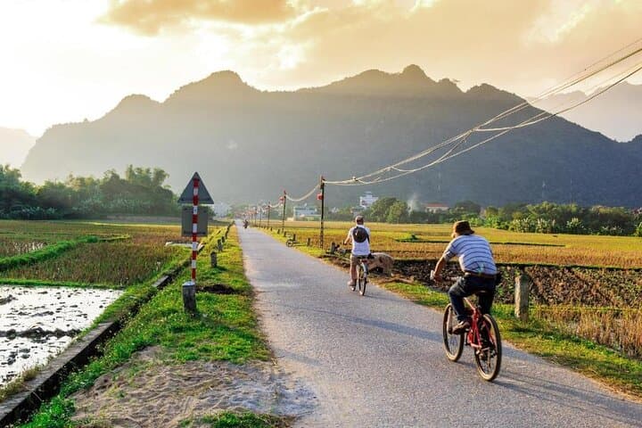 Mai Chau Day Tour: Cycling Past Rice Fields, Stilt Houses & Thung Khe Pass from Hanoi photo 6