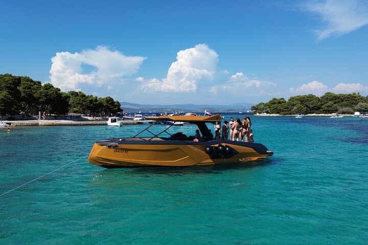 Private Blue Lagoon & 3-Island Boat Tour from Split — Blue Water Snorkeling and Island Stops photo 2