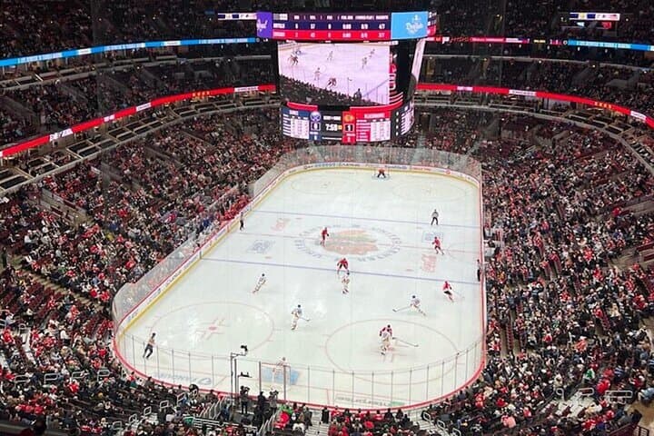 Inside United Center: What to Expect at a Chicago Blackhawks Game photo 5