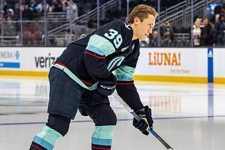 Seattle Kraken at Climate Pledge Arena: Live NHL Game Experience photo 3