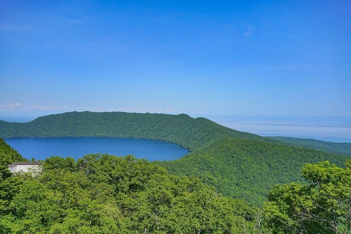 Noboribetsu Bear Park & Jigokudani Hell Valley: A 3‑Hour Hokkaido Wilderness and Culture Tour photo 4