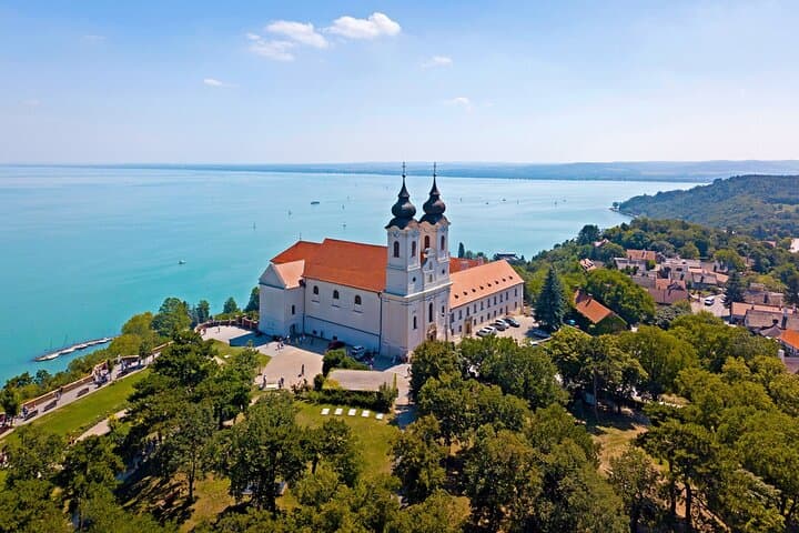 Escape to Lake Balaton: Private Tihany Peninsula & Tihany Abbey Tour from Budapest