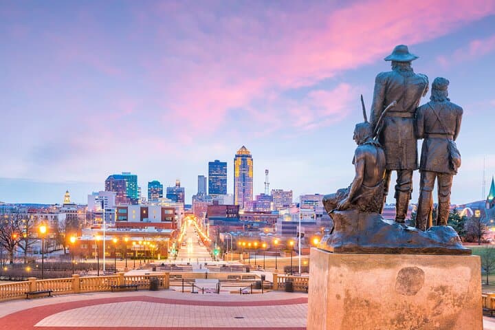 Conquer Downtown Des Moines: Self-Guided Epic Scavenger Hunt photo 2