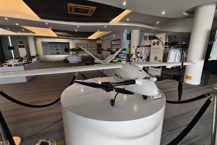 Shanghai Drone Workshop and Boeing 737 737 Simulator Experience photo 4