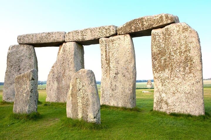 Private Stonehenge and Windsor Tour — Full-Day Historic England Excursion