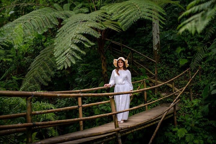 Ubud Purification Ritual and Instagram Highlights Tour photo 2