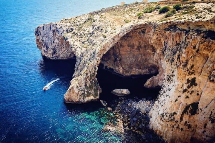 Malta VIP Highlights: Blue Grotto, Dingli Cliffs & Mdina Full-Day Private Tour photo 4