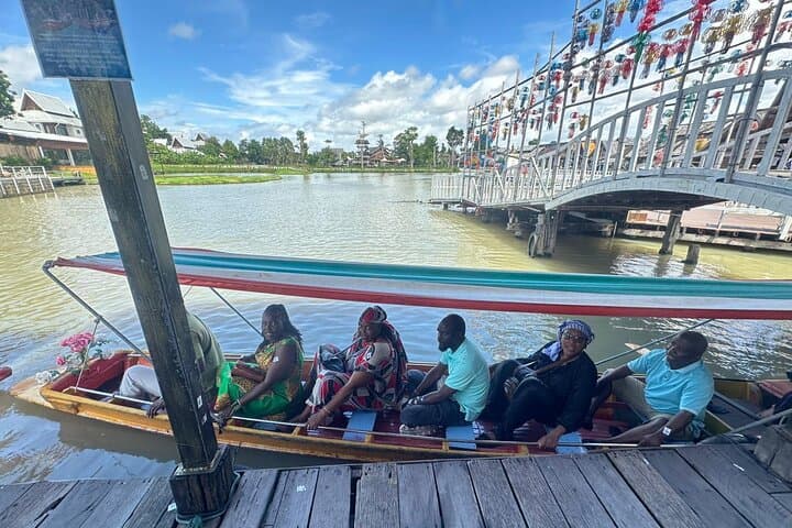 Pattaya Floating Market: Sightseeing Boat Through Thailand's Four Regions photo 5