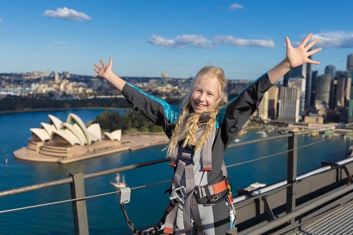 Climb Sydney Harbour Bridge With Luxury Hotel Transfers