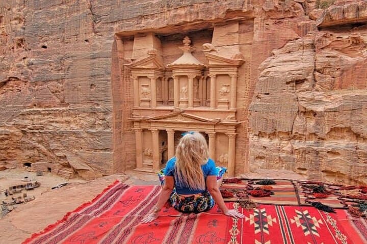 Private Guided Day Trip to Petra from Amman — Full-Day Petra Experience