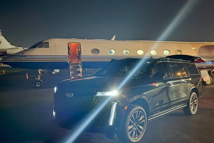 Miami Luxury Chauffeur: Private 3-Hour Cadillac Escalade Experience photo 2