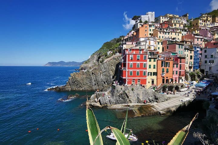 Private Day Tour from Florence to Cinque Terre, Portovenere & Pisa photo 1