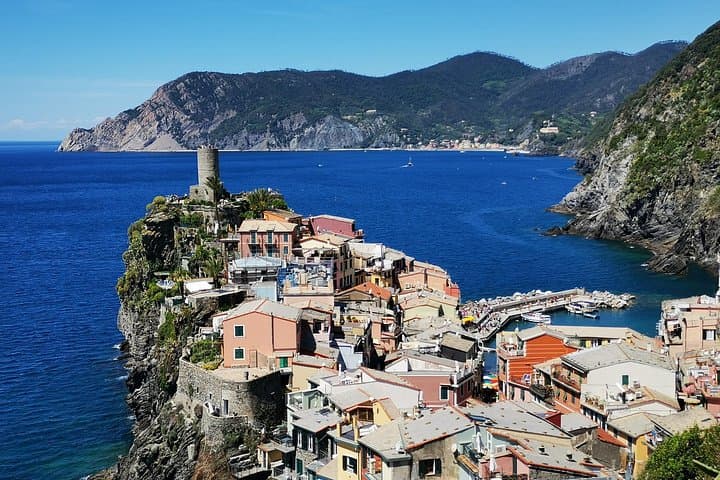 Private Day Tour from Florence to Cinque Terre, Portovenere & Pisa photo 3