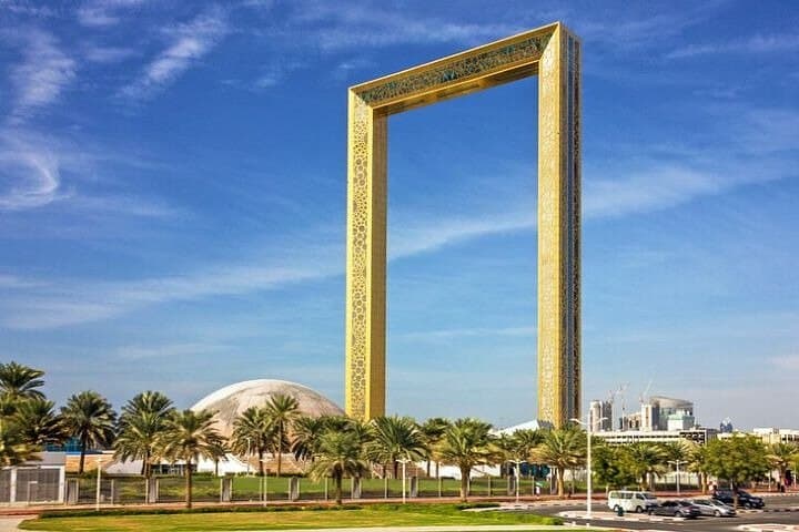 Dubai Frame: Past, Present & Future Views from a 150m Urban Frame