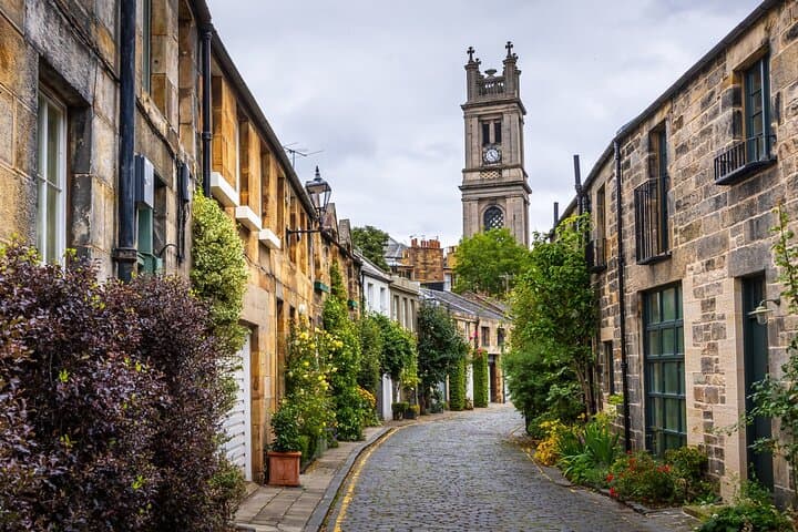Edinburgh Scotch Whisky Tasting Walking Tour — Private Guided Old Town Experience photo 3