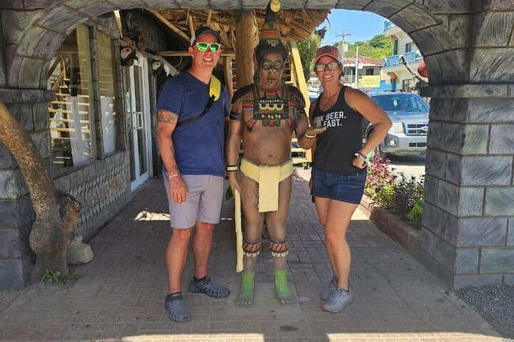 Manawakie Park Roatán: Snorkeling, Sloths & Monkeys Day Tour photo 1
