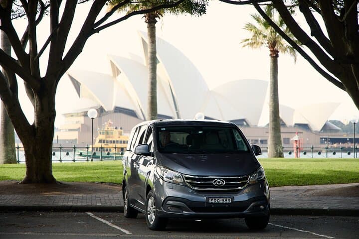 Private Half-Day Sydney Tour by Vehicle & Boat — Bondi, The Rocks & Harbour Cruise photo 3