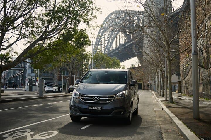 Private Half-Day Sydney Tour by Vehicle & Boat — Bondi, The Rocks & Harbour Cruise