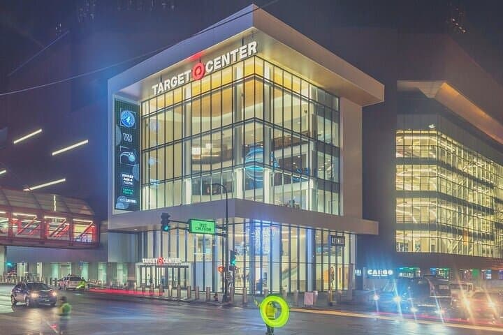Live Timberwolves Game at Target Center: Minneapolis NBA Experience photo 4