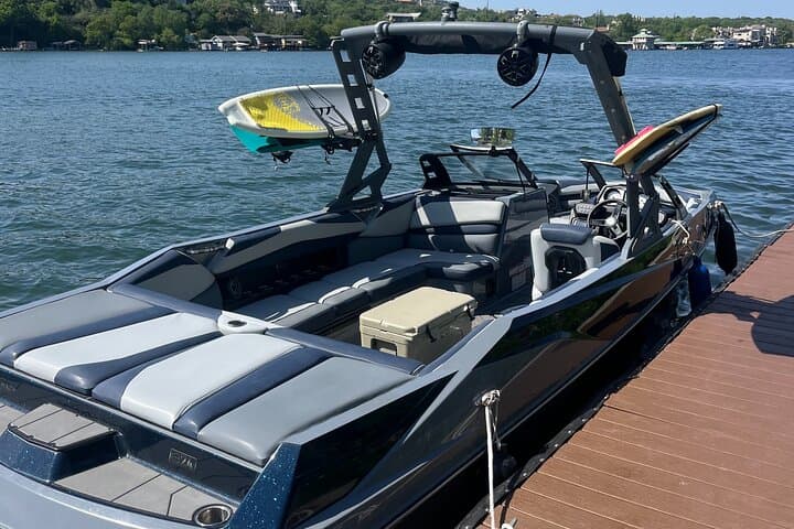 Lake Austin Wake Surfing: 2‑Hour Captained Session under Pennybacker Bridge photo 5
