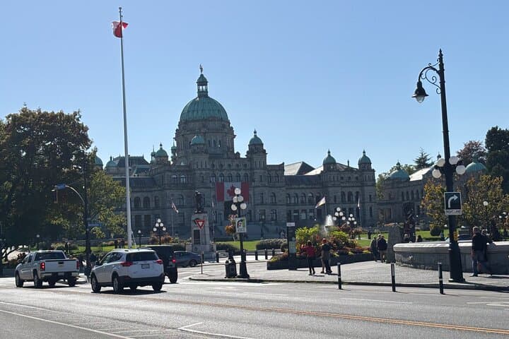 Private Full-Day Tour: Butchart Gardens & Victoria Highlights photo 6