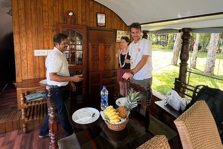 alleppey-backwater-houseboat-day-tour-from-kochi photo 2
