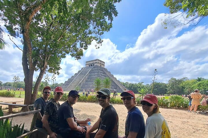 Private Chichen Itza Guided Tour: Early-Access Visit to Mayan Ruins photo 3