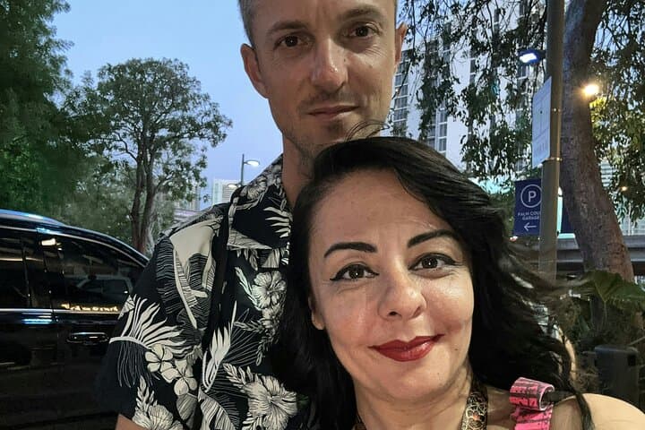 Miami Murder Mystery: Self-Guided Outdoor Detective Escape Game photo 4